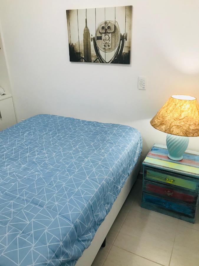 Apartamento Aptº Familiar-condomínio Fechado-praia Grande *